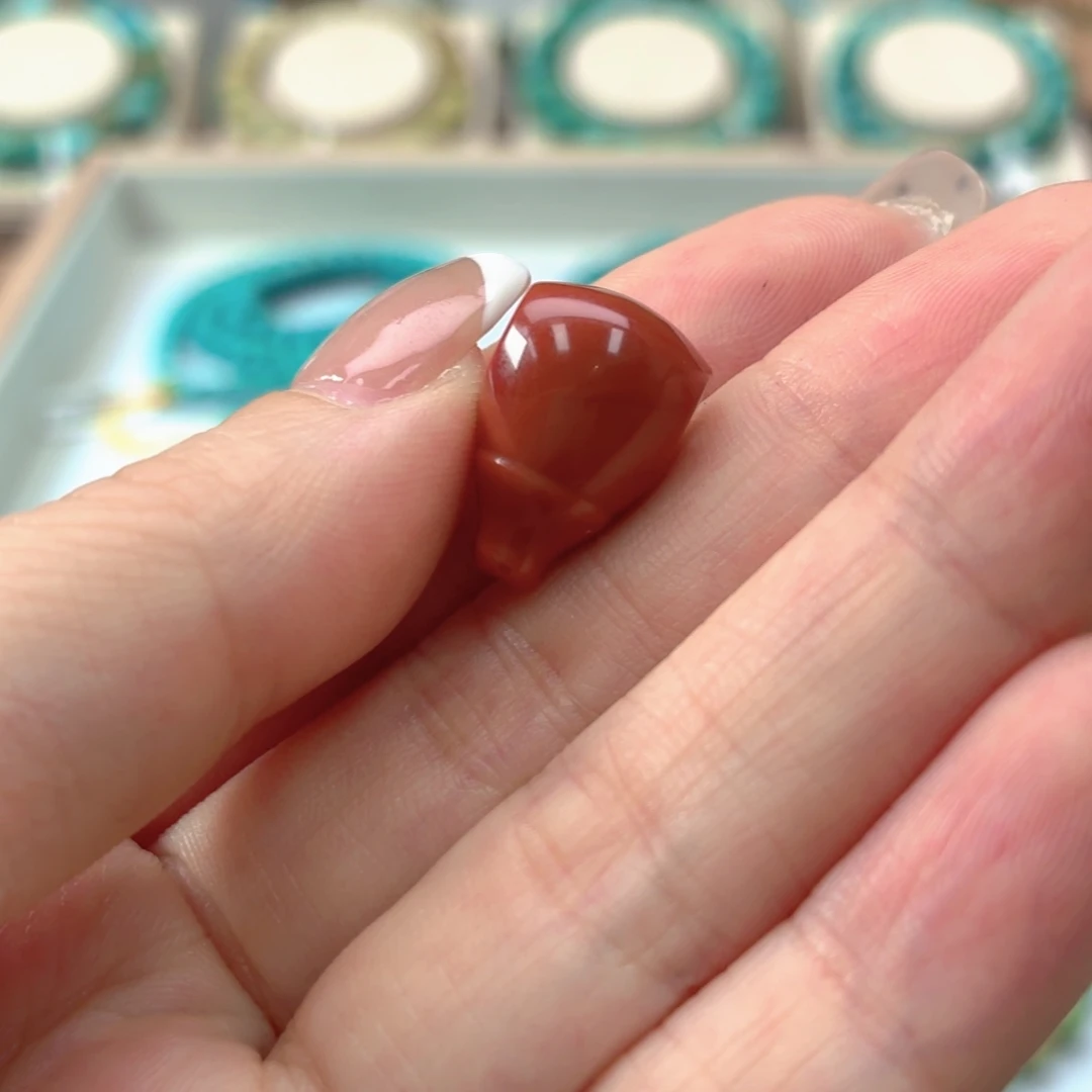 南红玛瑙未镶嵌珠宝奇石