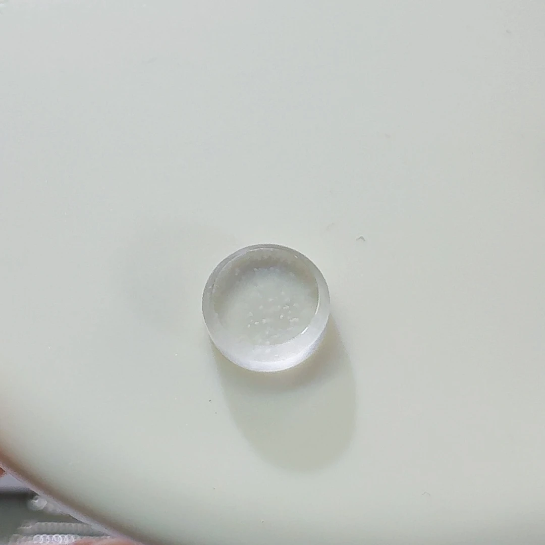 翡翠颈饰未镶嵌圆牌