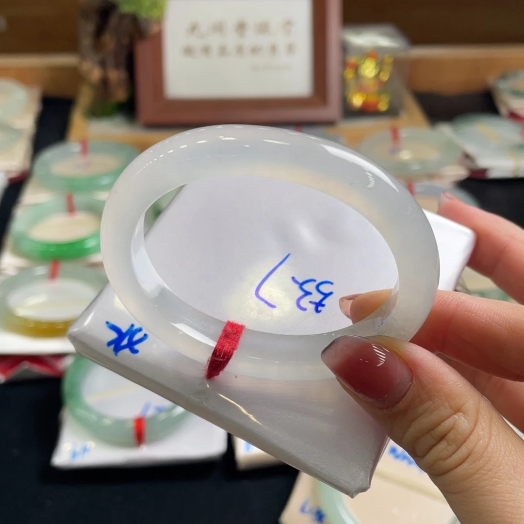 翡翠手镯未镶嵌53.7贵天然A货