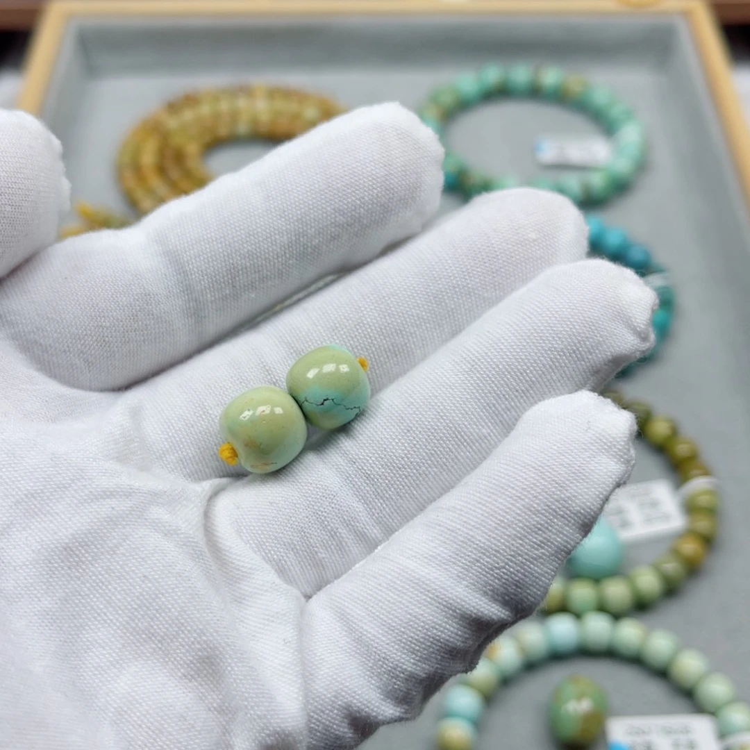 绿松石未镶嵌挂件