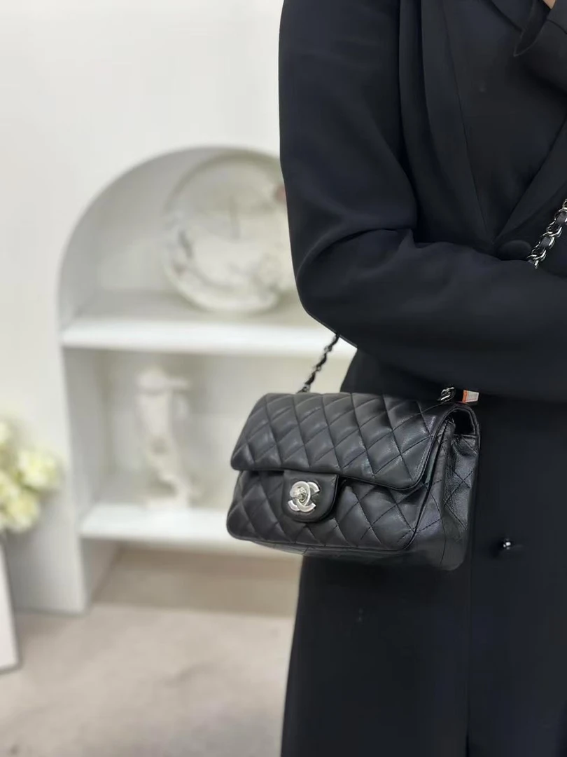 99新 Chanel/香奈儿 香奈儿大mini黑银羊/公价无/甄选