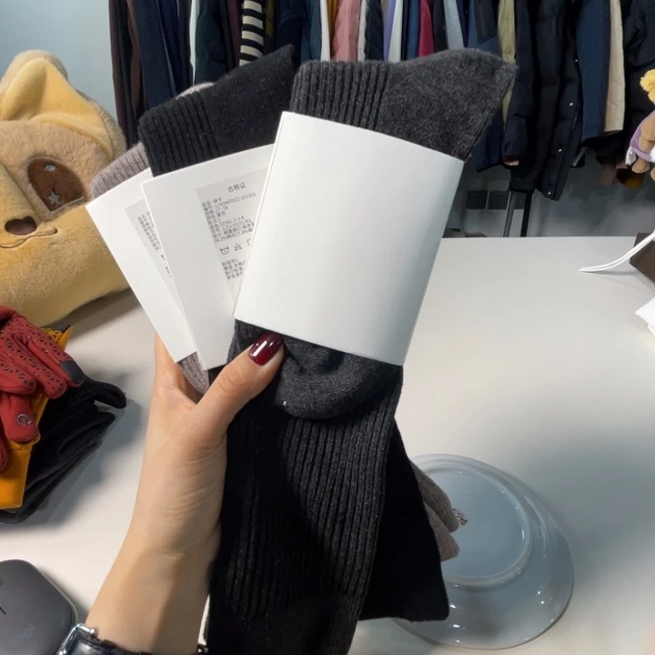 瓷片3双。。。。。。。。。。。。。。。