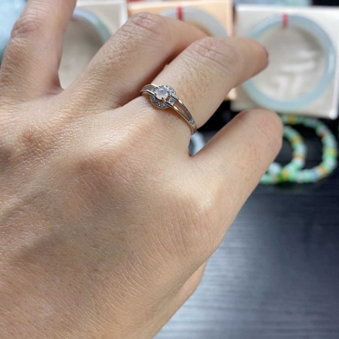 翡翠戒指未镶嵌天然翡翠