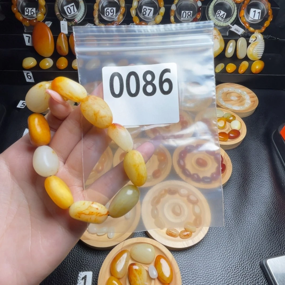 海***爱未镶嵌手串和田玉