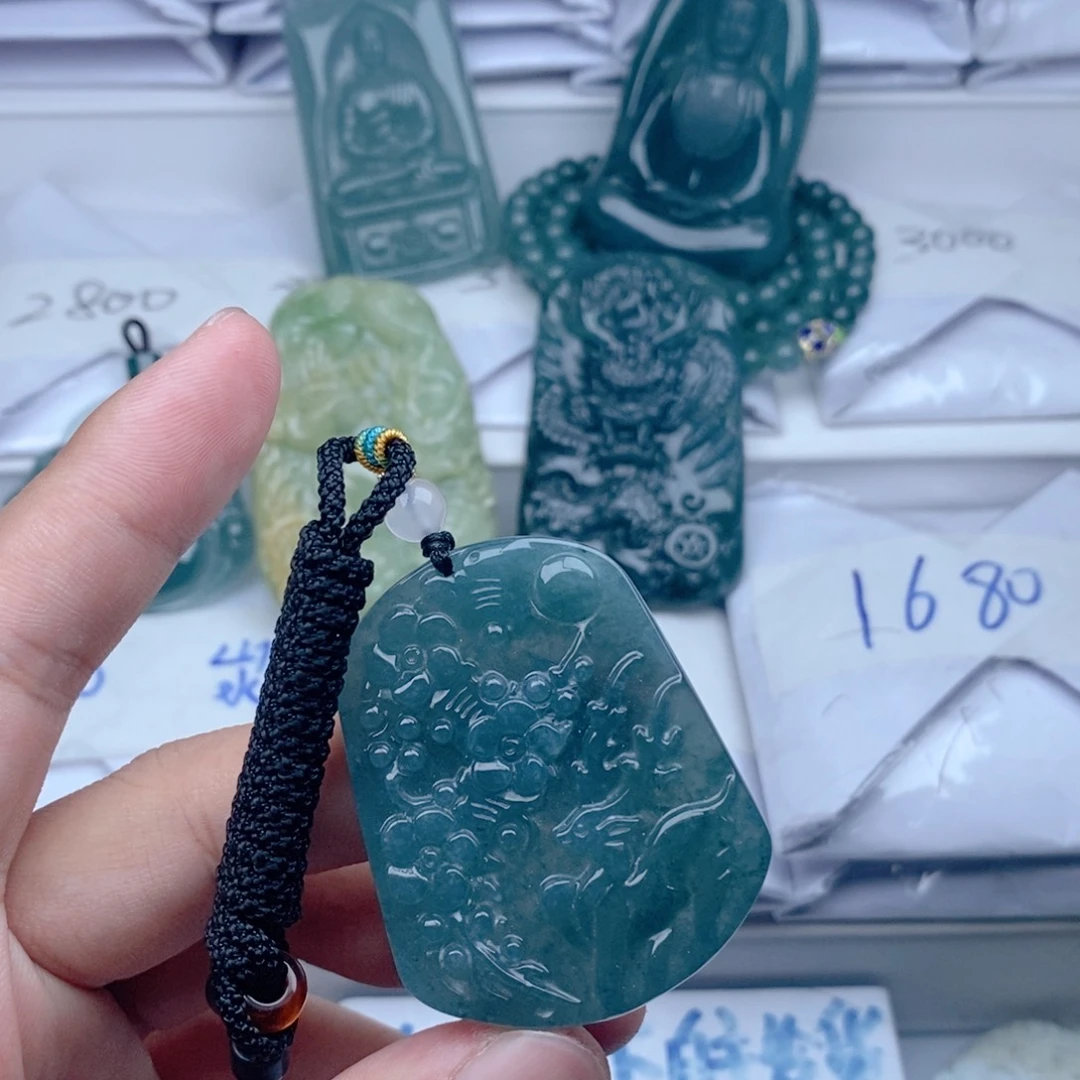 【闪购商品】颈饰未镶嵌翡翠