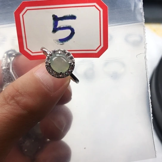 翡翠未镶嵌戒指缅甸