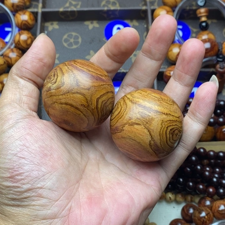 红***鱼黄花梨/降香黄檀把件4.5手球2个