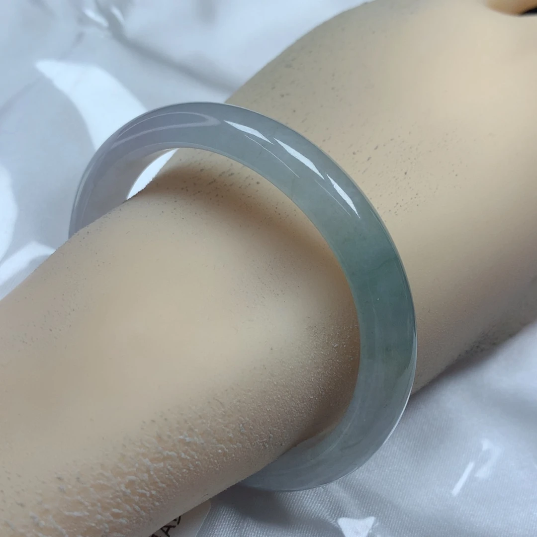 翡翠手镯（贵妃镯）未镶嵌56