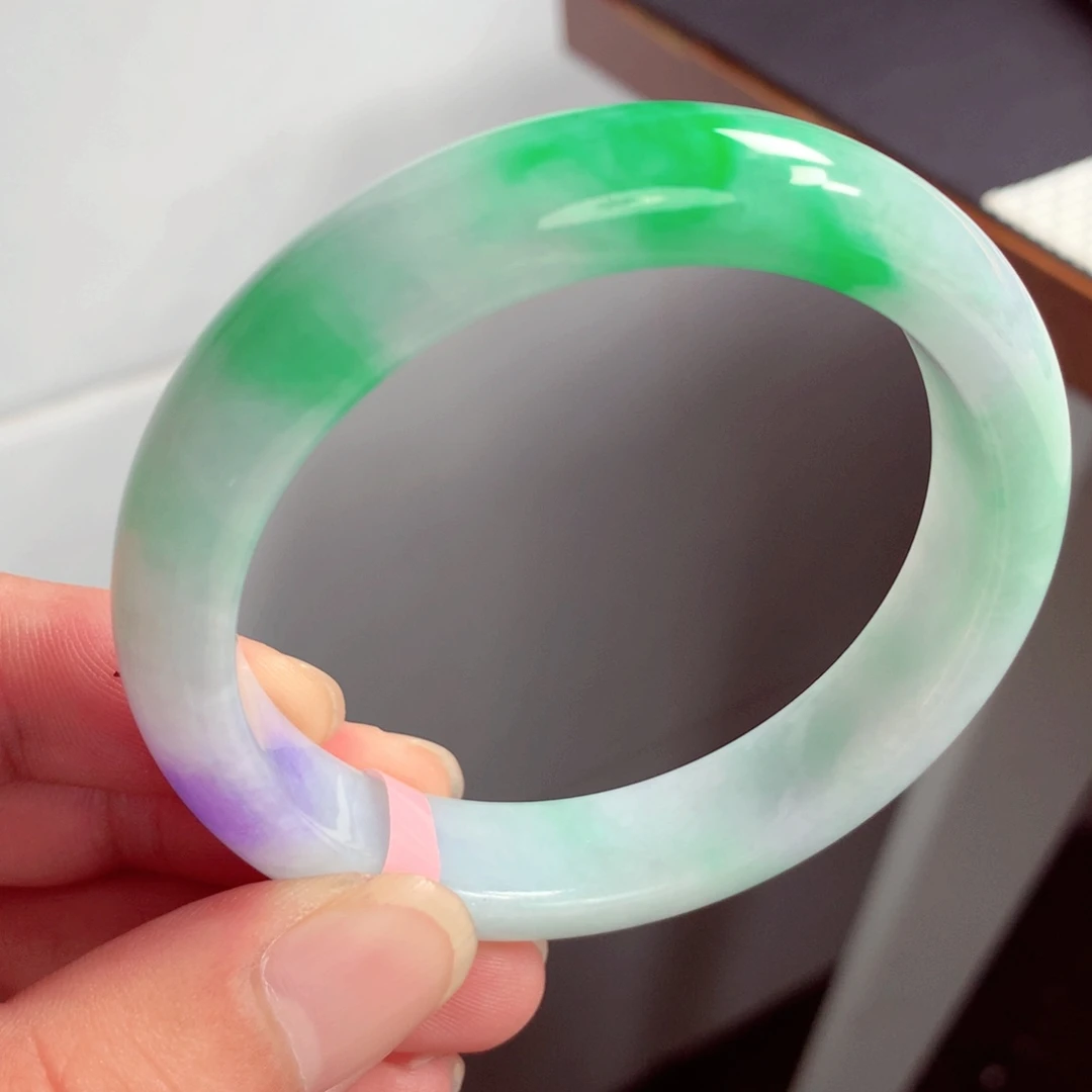 翡翠手镯未镶嵌缅甸翡翠