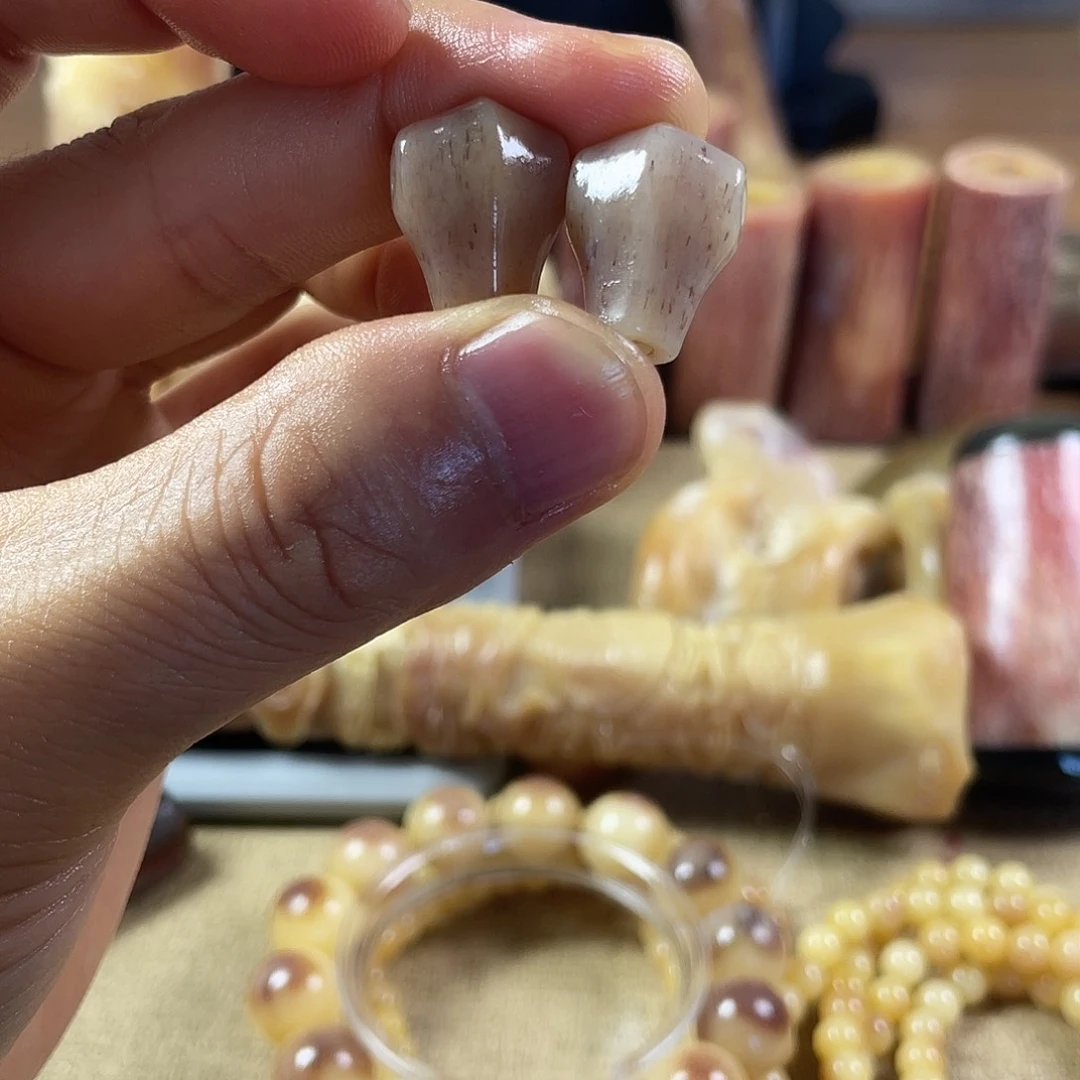 手串/手链驼骨鲨鱼背三通两颗