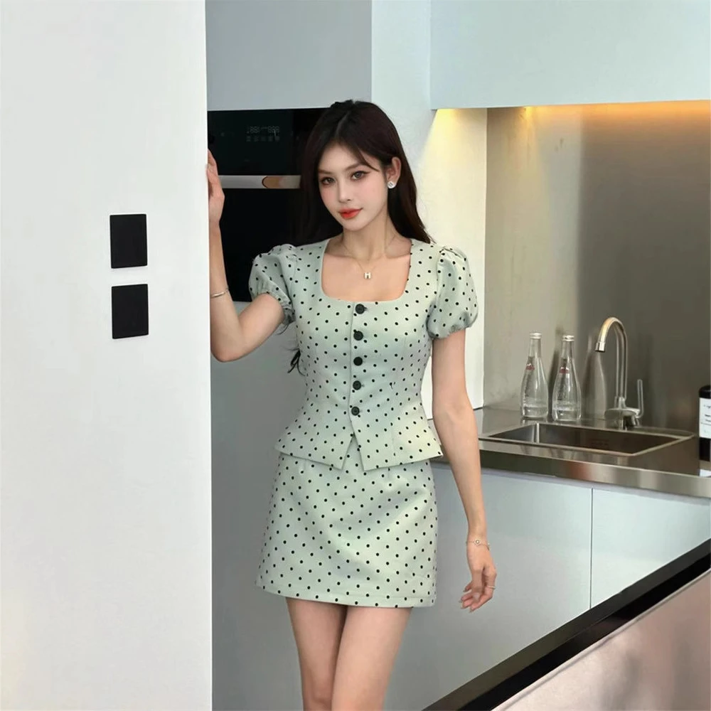 微胖mm小香风波点套装女小众修身显瘦短袖上衣高腰半身裙两件套潮