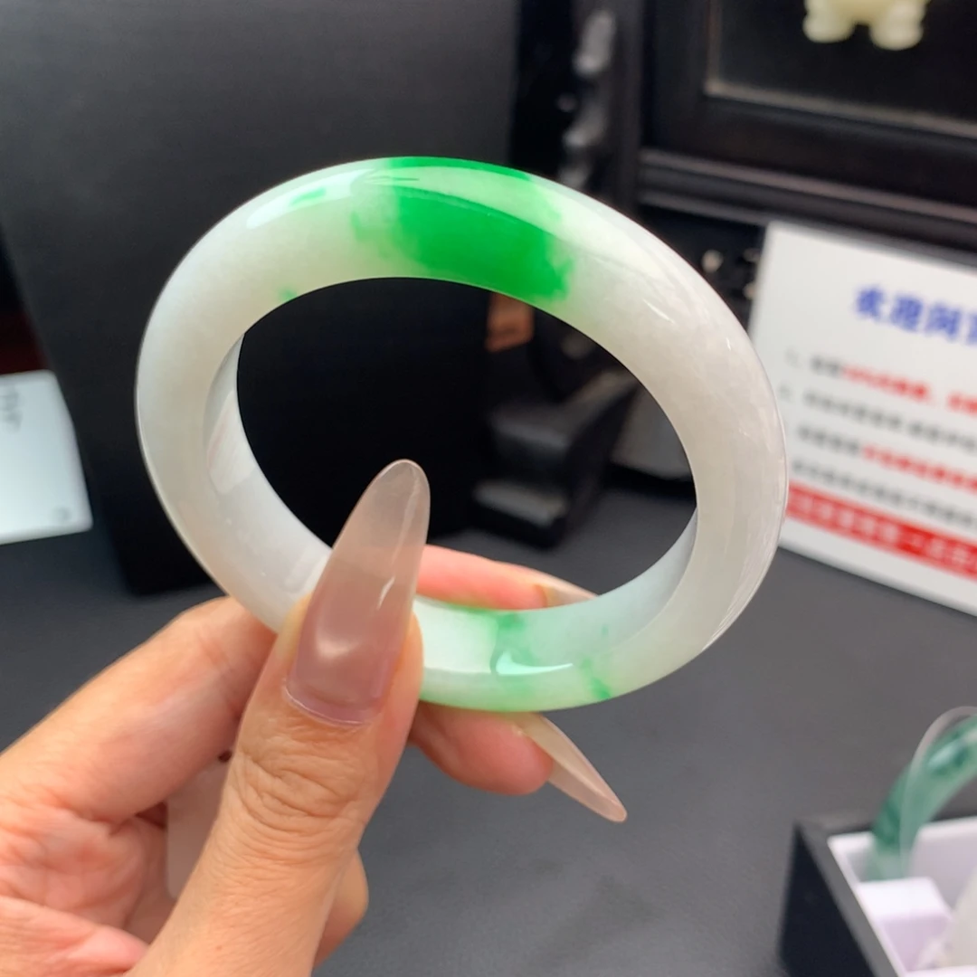 翡翠未镶嵌手镯21
