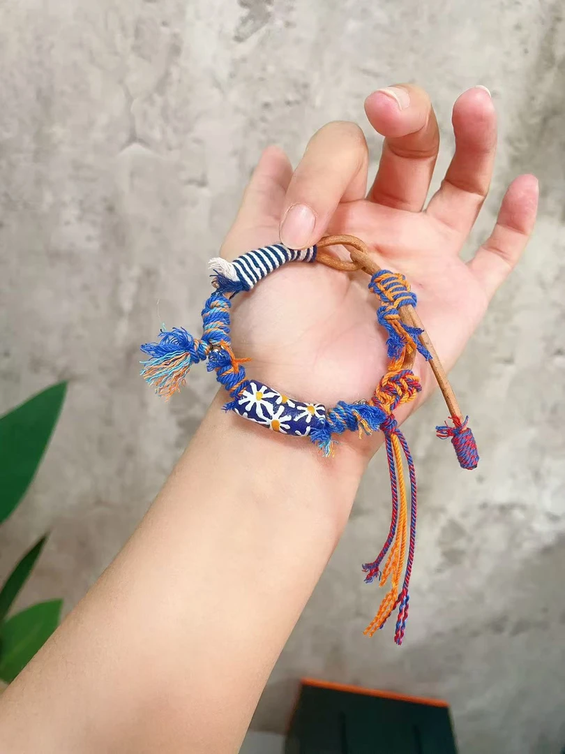 《多宝家》—彩色琉璃手串