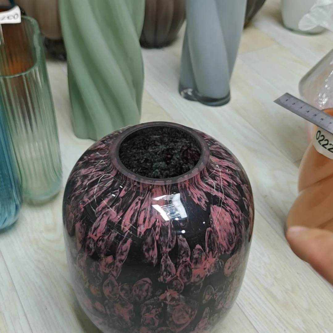 高26口8琉璃造型花瓶