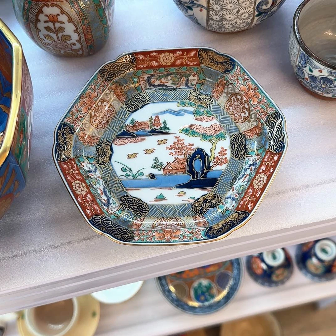 茶盏在家待几月也不错