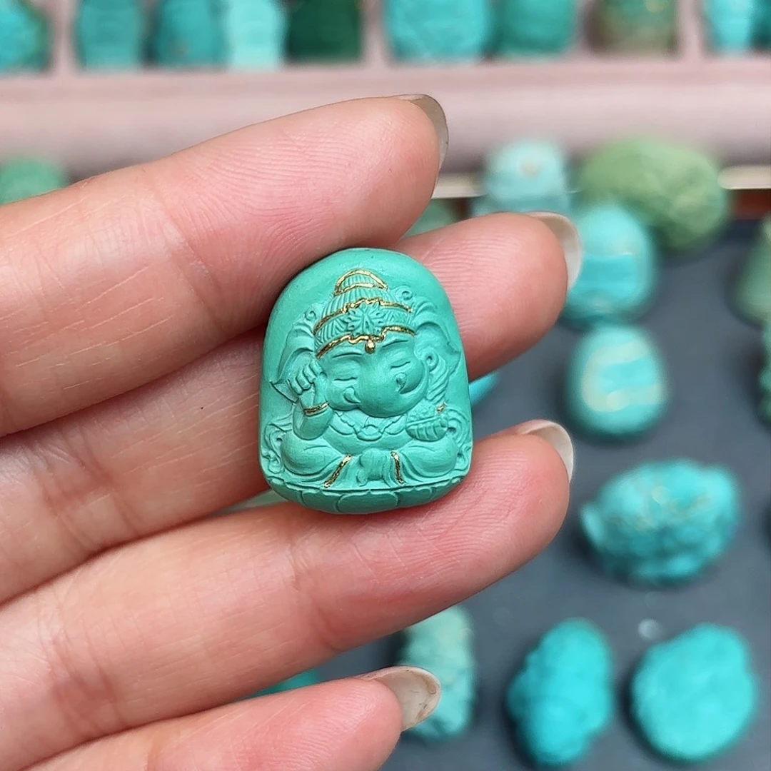 绿松石配饰未镶嵌