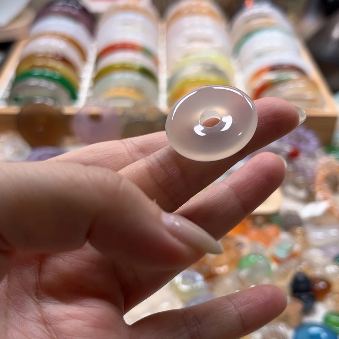 玛瑙/玉髓未镶嵌手镯1