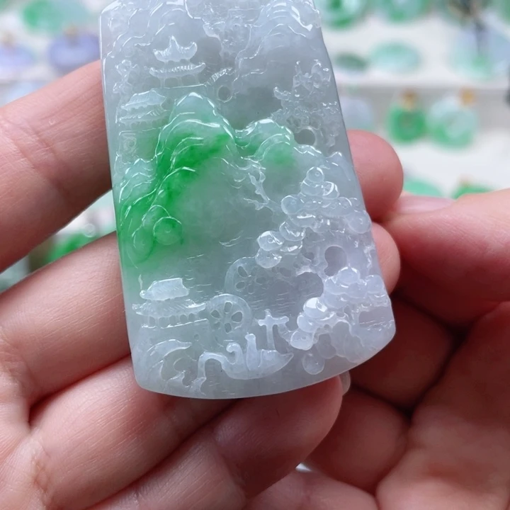 颈饰未镶嵌翡翠山水牌