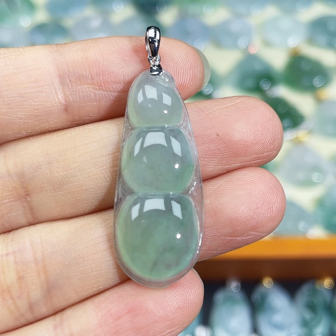 翡翠颈饰18K金镶嵌吊坠