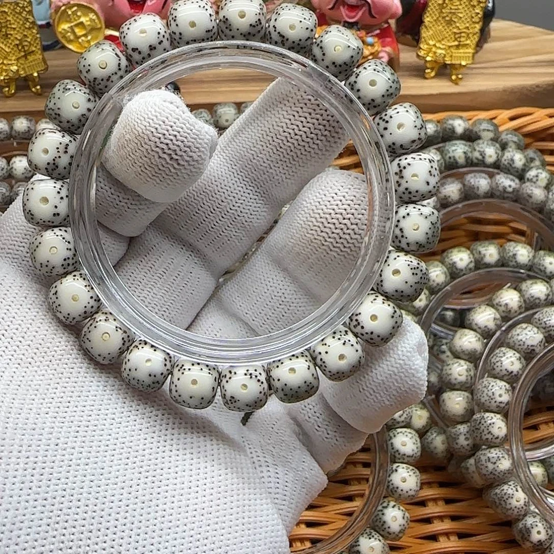 吊坠星月菩提卡10绿包白黄金瞳