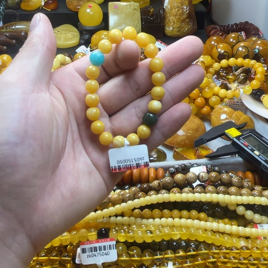 未镶嵌琥珀珠宝奇石