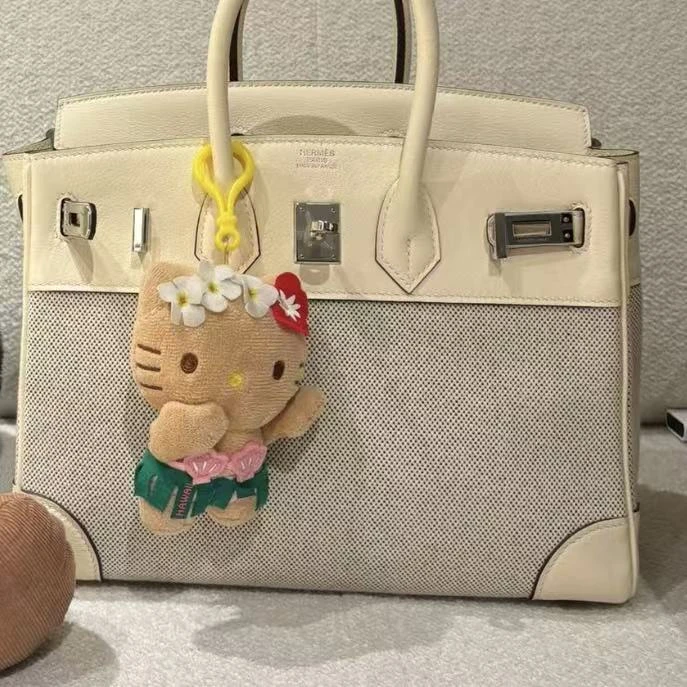 【夏威夷限定】正版HELLOKITTY美国夏威夷黑皮草裙KT挂件