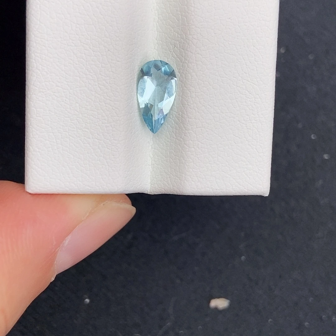 海蓝宝石裸石0.78 ct