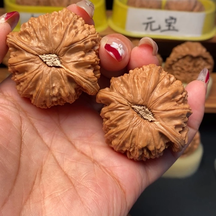 文玩核桃吊坠45全品白狮子