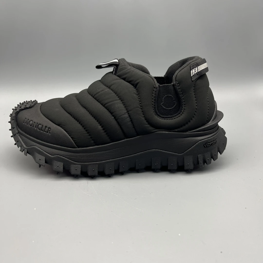 99新 MONCLER mo068 蒙 黑色舒适面包鞋
