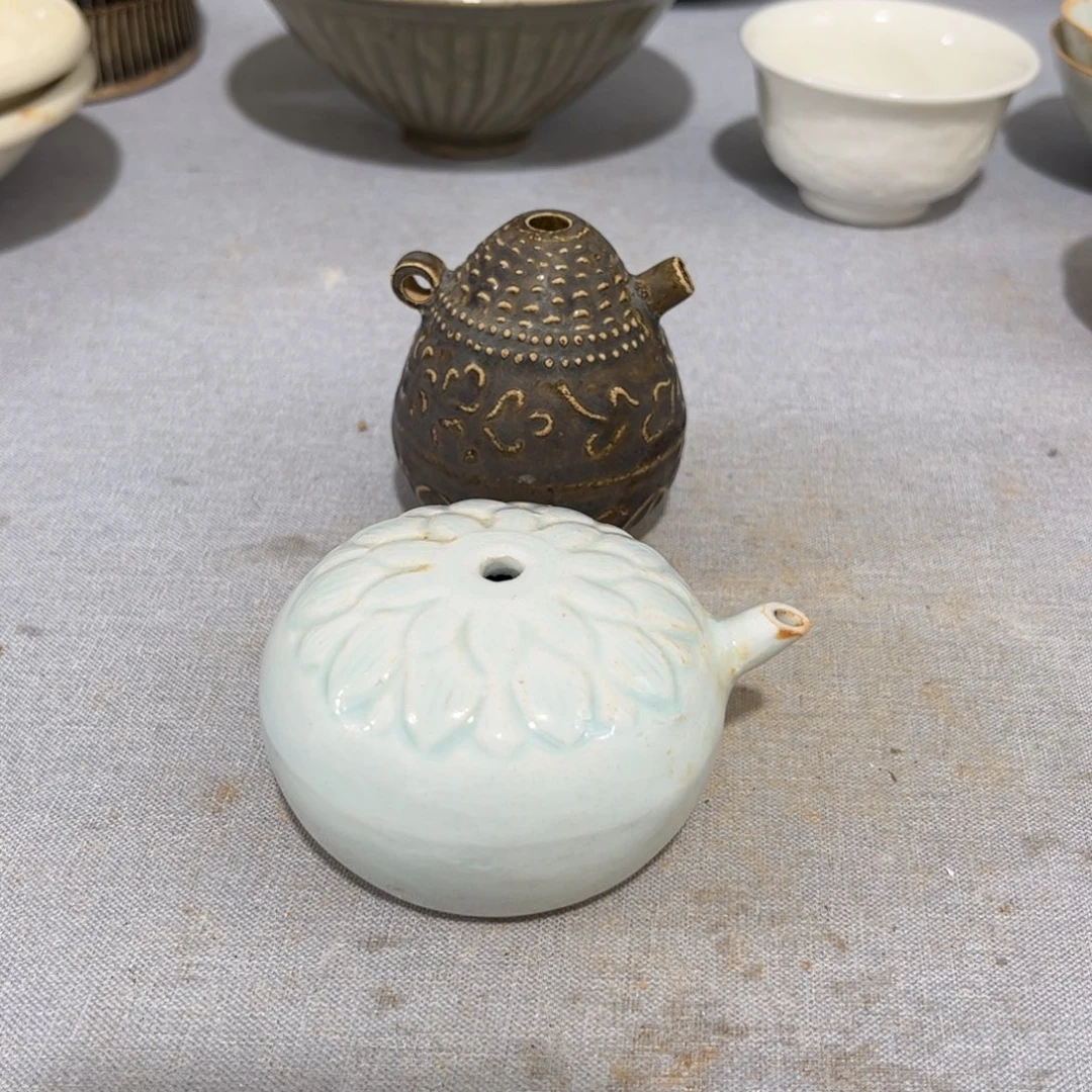 漠***川陶摆件湖田窑青白釉水滴