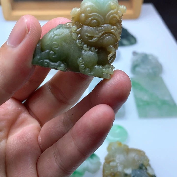 定制翡翠未镶嵌佳**转翡翠