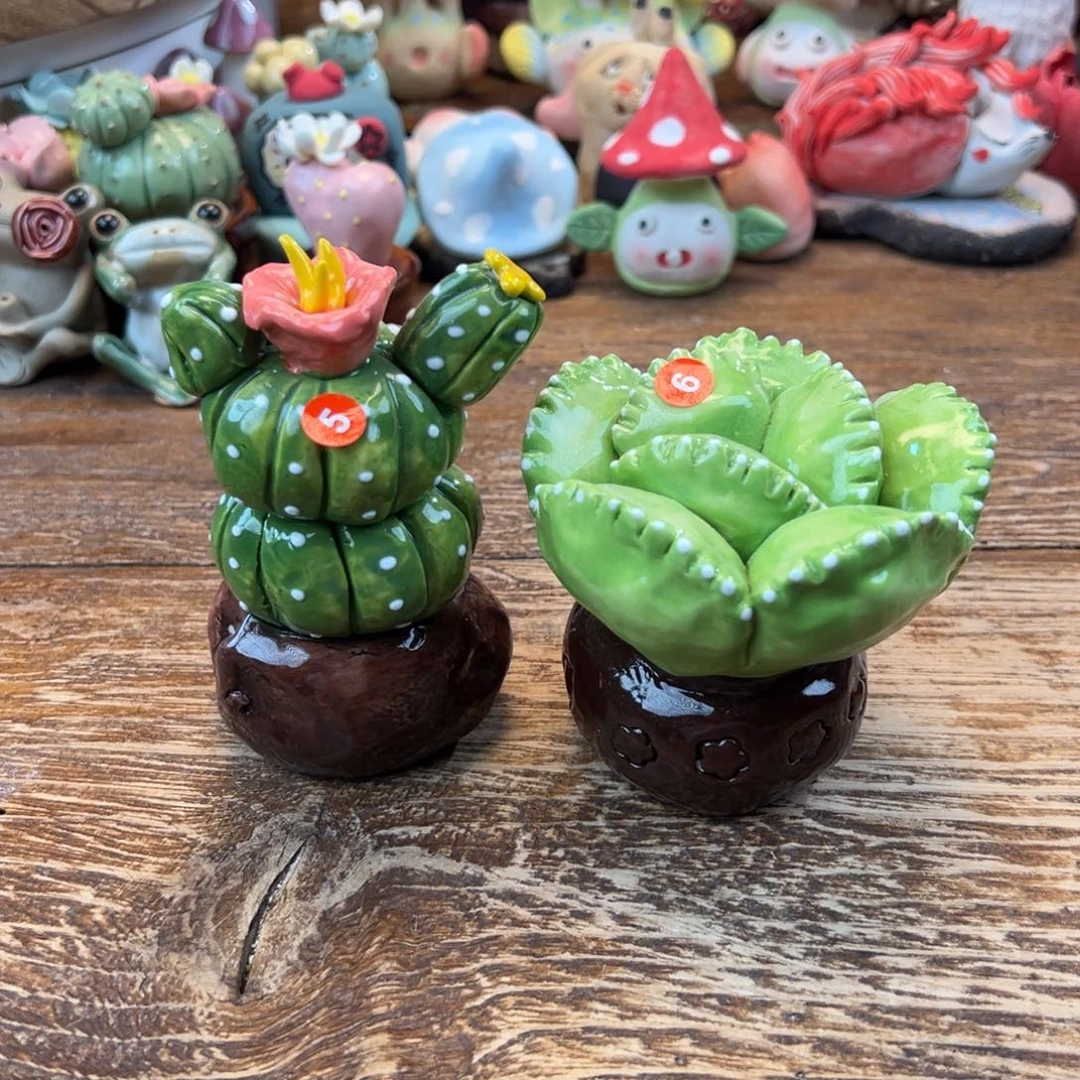 s***虾小镇青花每日有新品两个