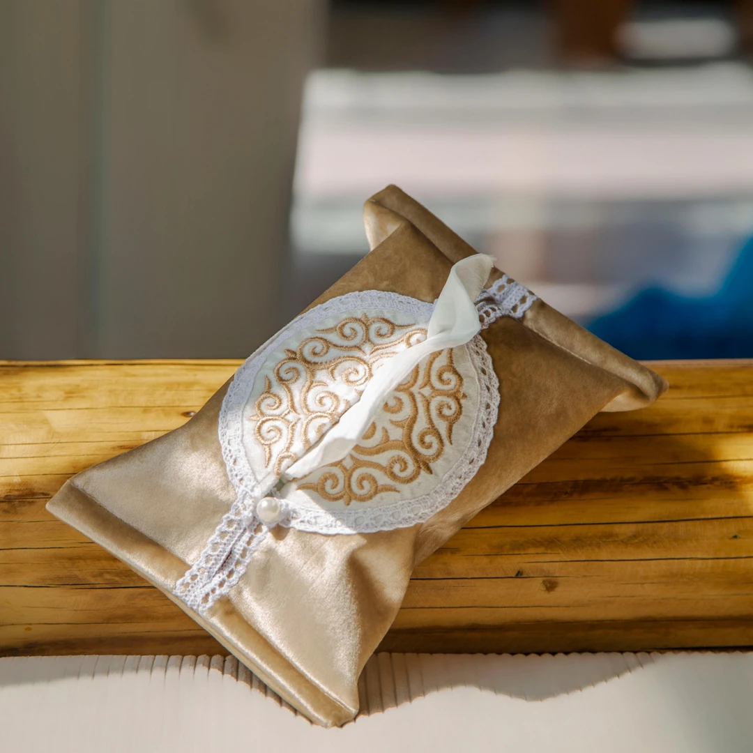 哈萨克刺绣纸巾盒手工纸巾袋纸抽创意客厅家用抽纸盒糖果纸巾盒