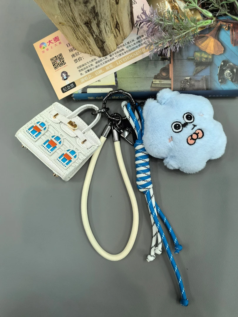 粉丝应援物耳机挂绳包明星专属色定制迷你便携挂饰耳机包