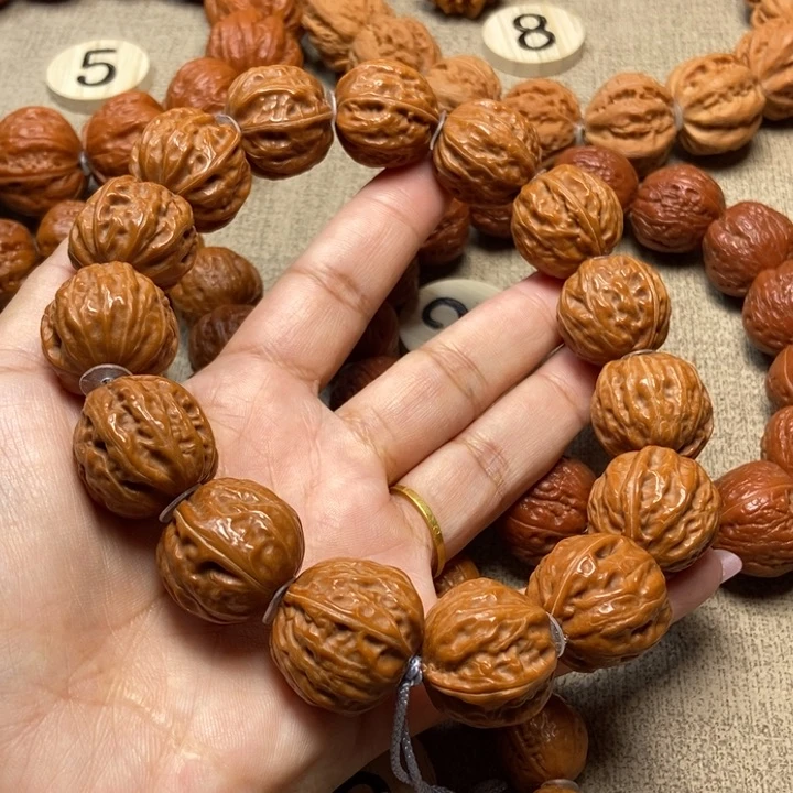 文玩核桃吊坠八棱手串