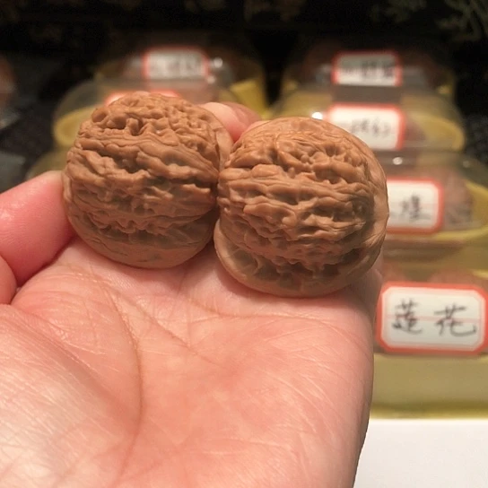 文玩核桃核老闷111