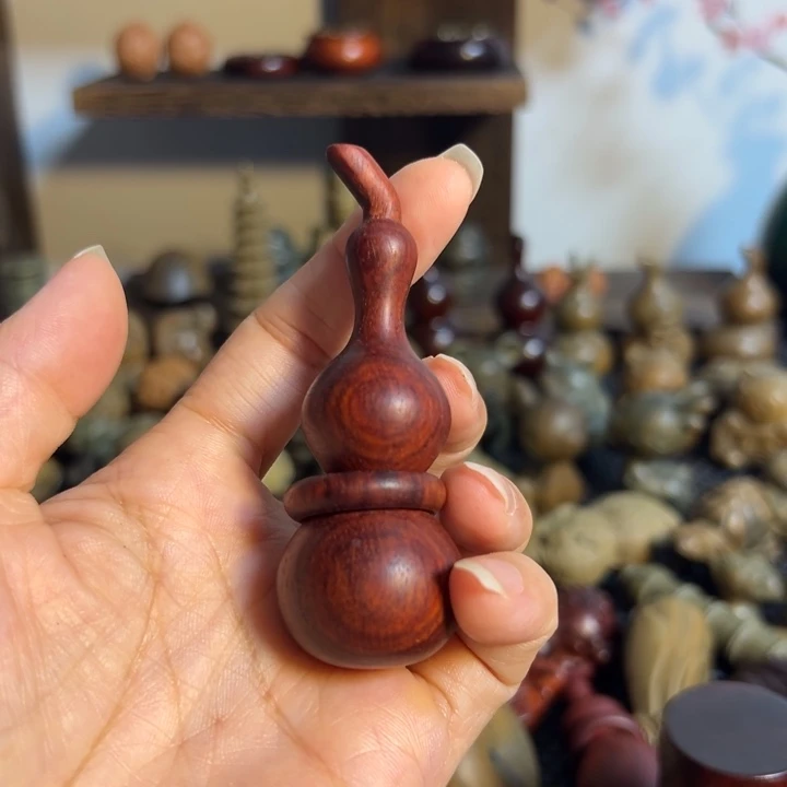把件小叶紫檀葫芦