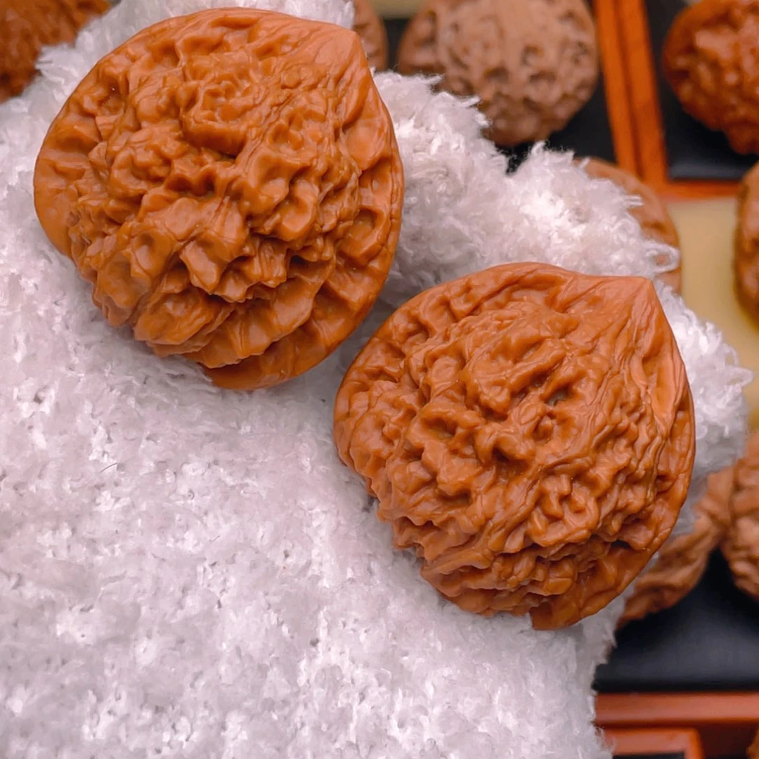 文玩核桃把件42麒麟纹官帽