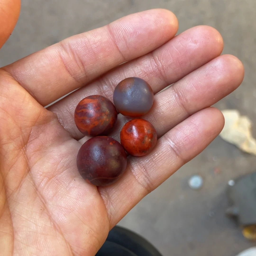 未镶嵌配饰南红玛瑙