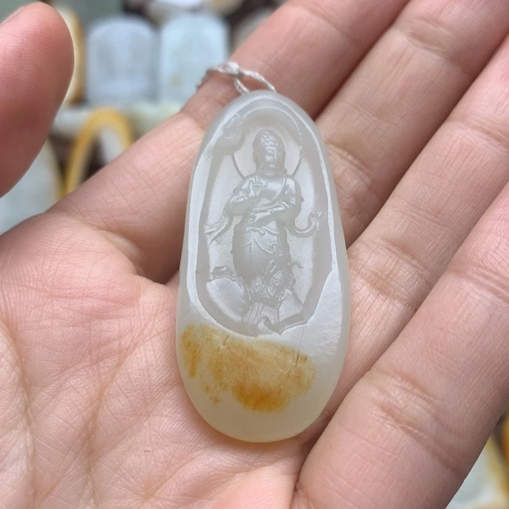 和田玉未镶嵌颈饰