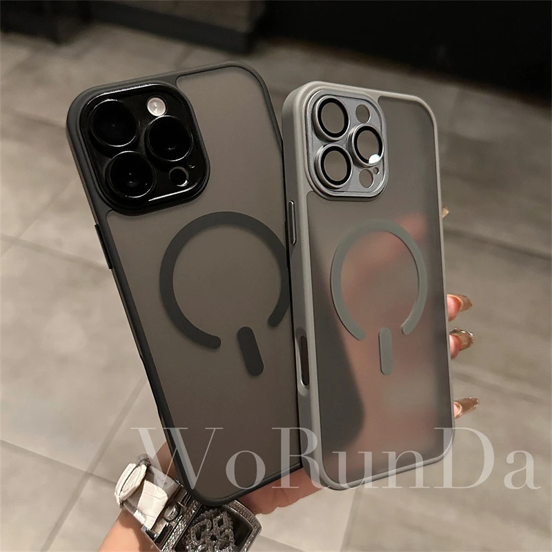 兰知春序iPhone16雅盾半透肤感磨砂C型磁吸手机壳适用苹果15pro精