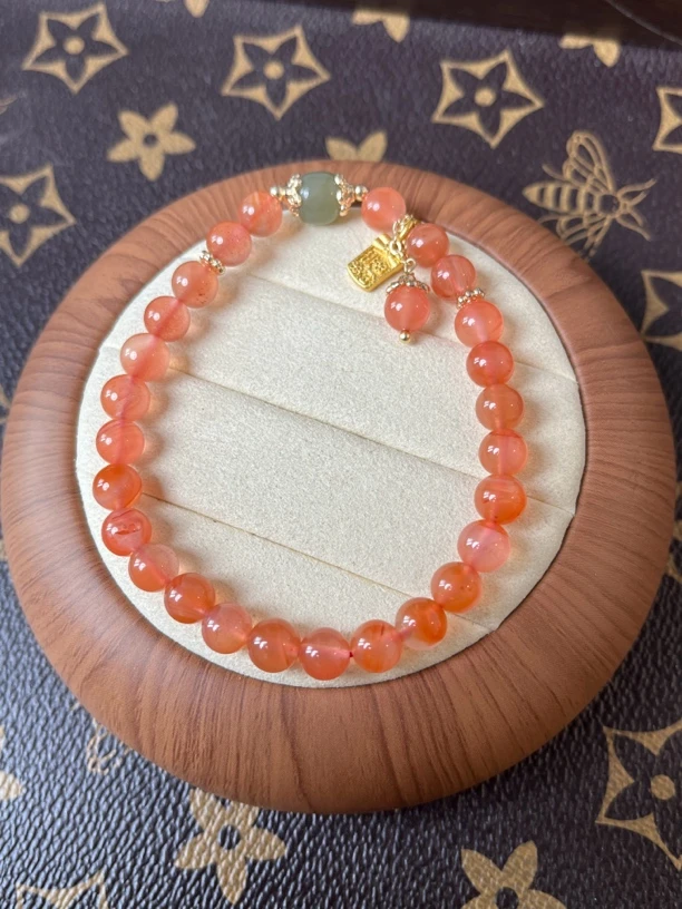 南红手串和田玉0548585190