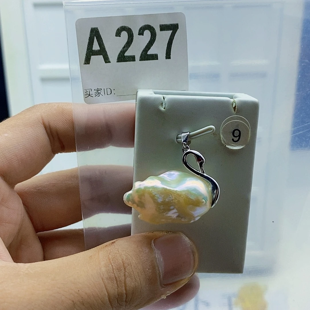 淡水珍珠颈饰合金