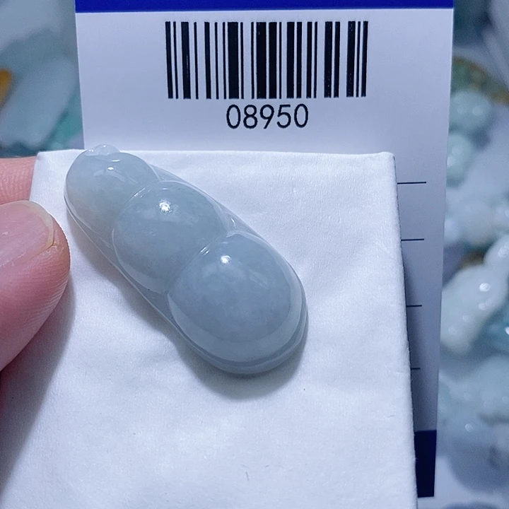 翡翠未镶嵌颈饰天光墟翡翠市场现金代购