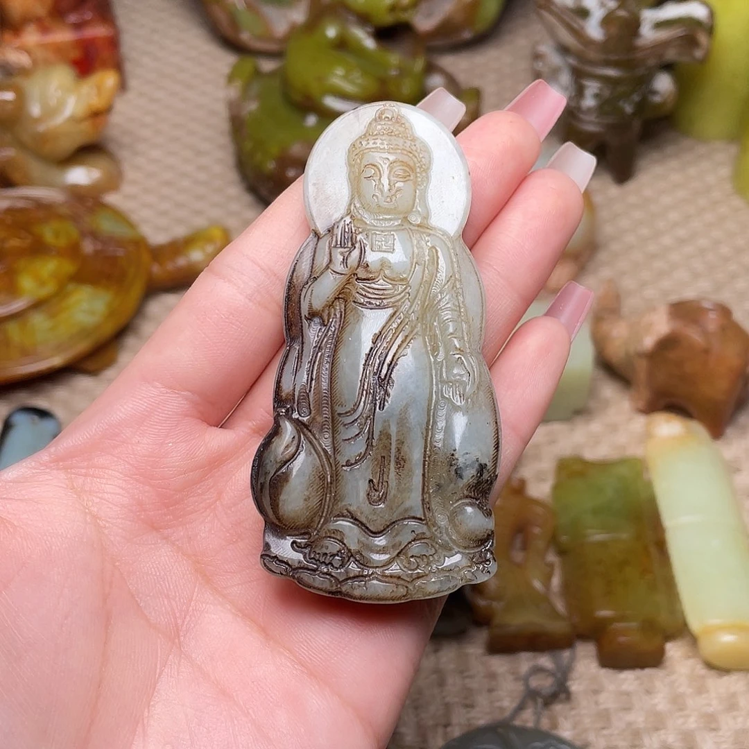 蛇纹石玉未镶嵌颈饰