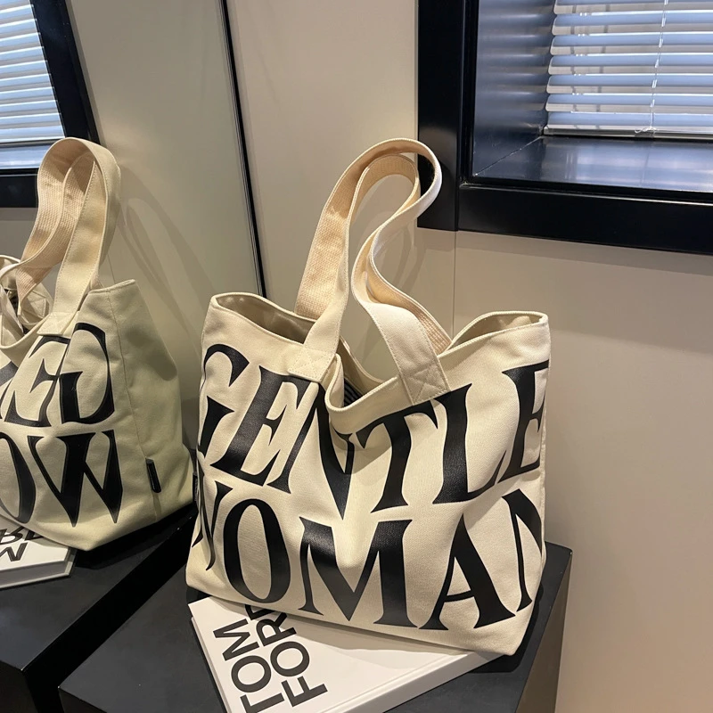 泰国Gentle Woman托特妈咪帆布包包2025新款字母印花简约单肩包潮