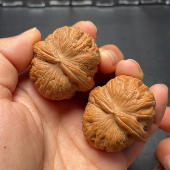 【闪购商品】把件文玩核桃元宝………