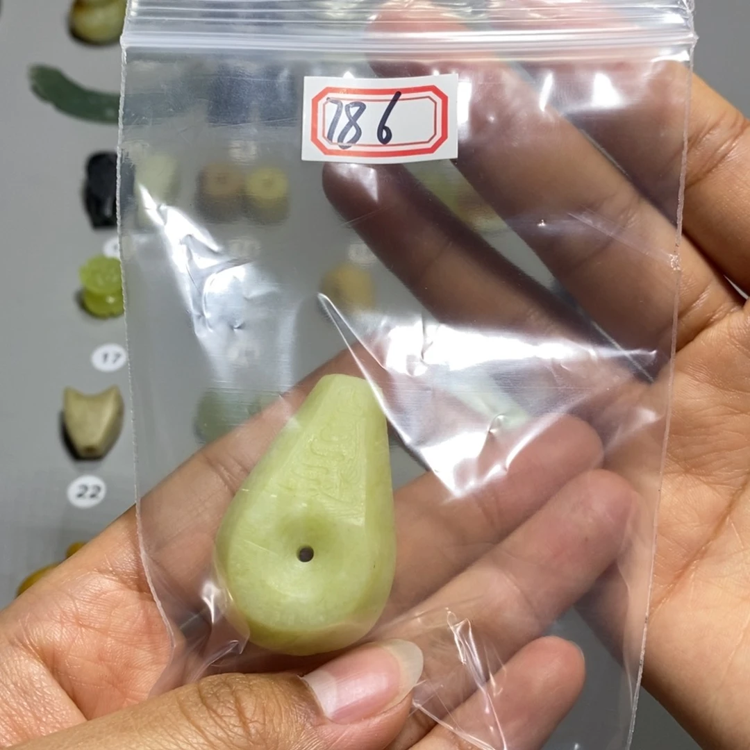 蛇纹石玉颈饰未镶嵌z*z
