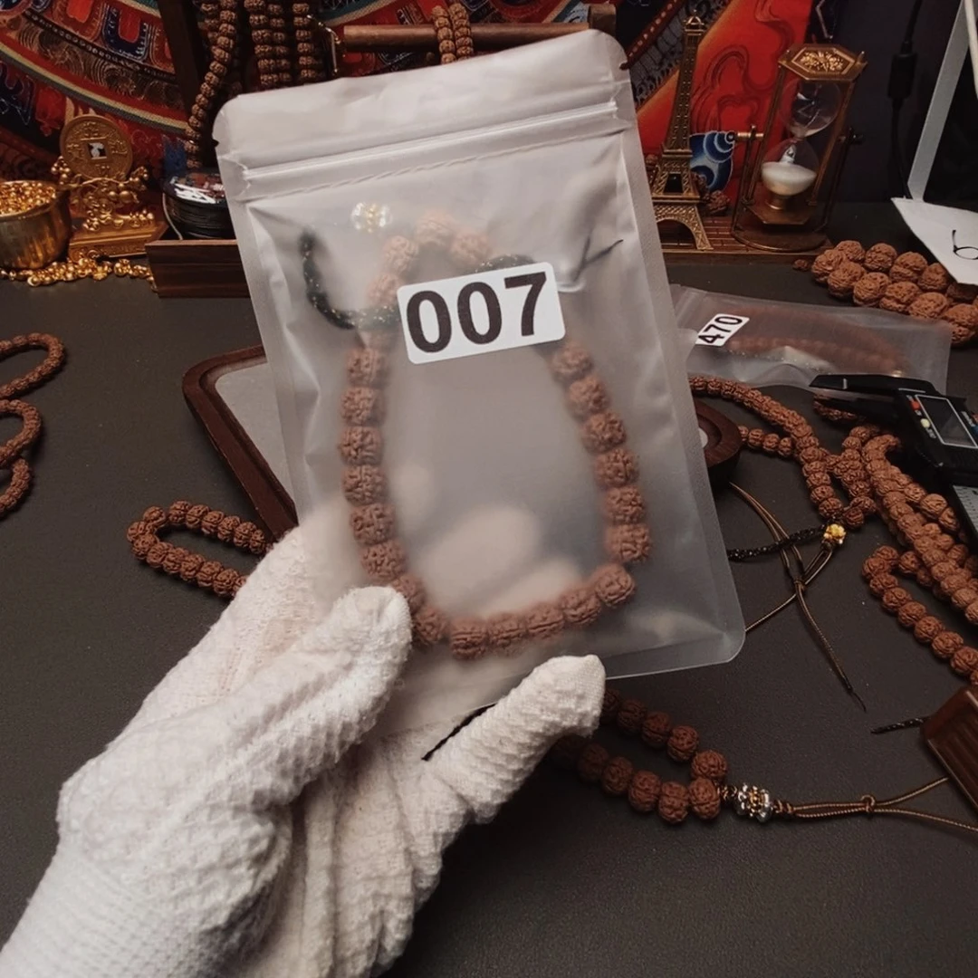 吊坠金刚菩提裂*哦哦哦哦哦哦哦哦哦的