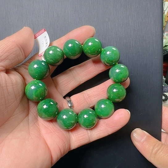 和田玉未镶嵌手镯卡18